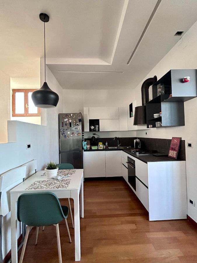 Isola Rovi Appartement *